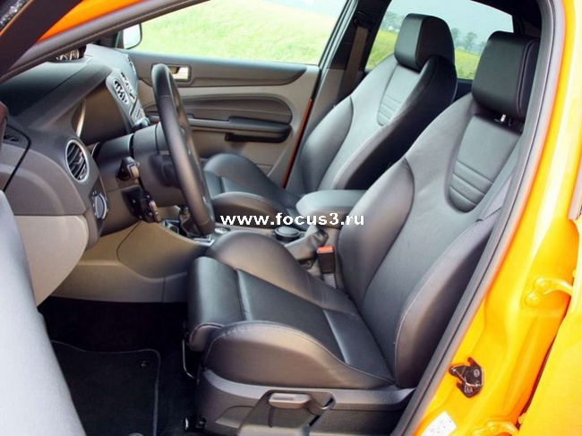 Противостояние Ford Focus ST vs Astra OPC vs Golf GTI