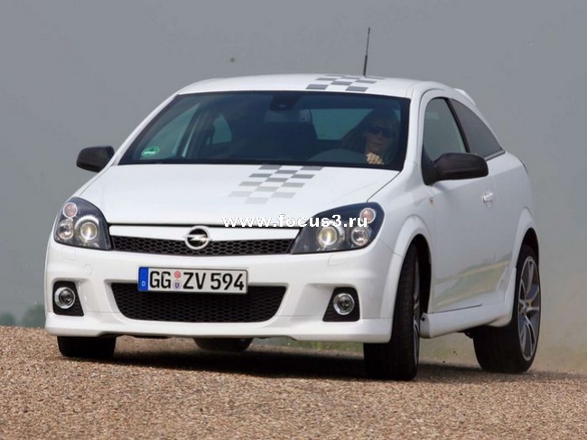 Противостояние Ford Focus ST vs Astra OPC vs Golf GTI