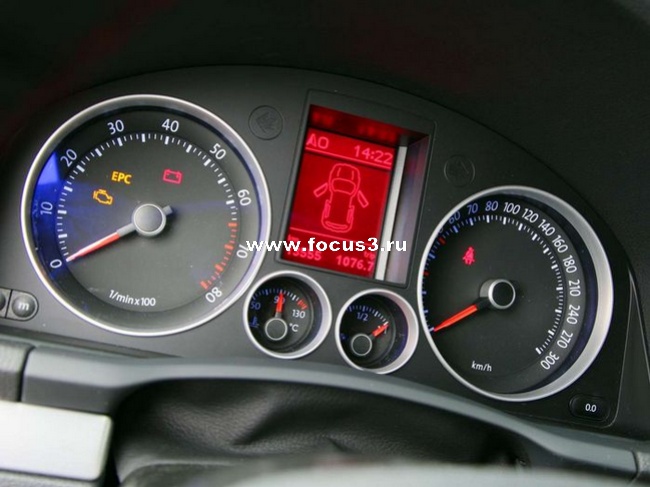 Противостояние Ford Focus ST vs Astra OPC vs Golf GTI