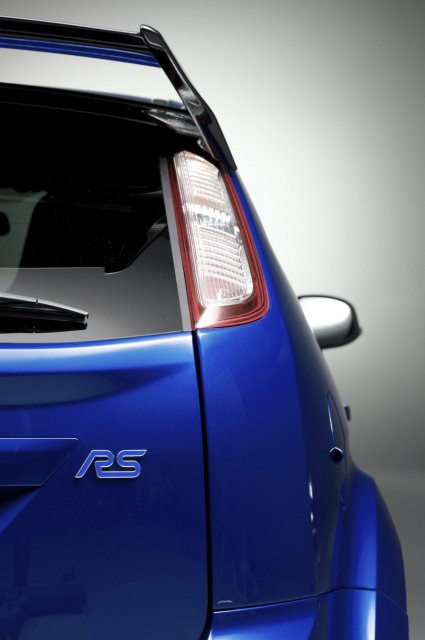   Ford Focus RS (35 )