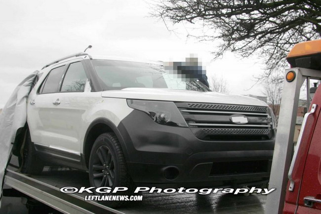 Журналисты поймали новый Ford Explorer