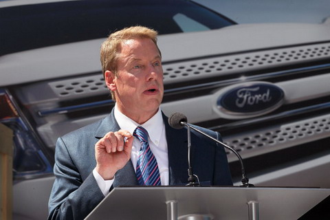 Ford снял мораторий на зарплату У. Форду