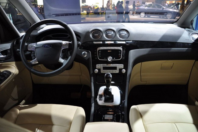 Обновленный Ford Galaxy
