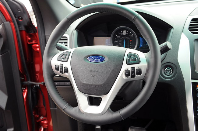   Ford Explorer 2011