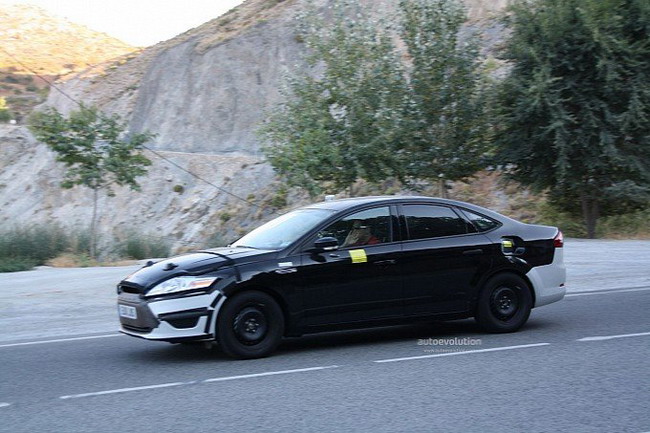 Ford Mondeo 2012 проходит тесты