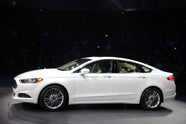 Detroit 2012: Ford Fusion 2013