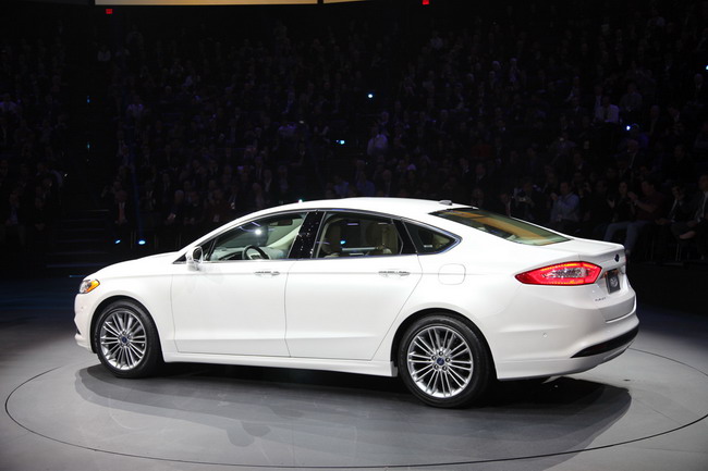 Detroit 2012: Ford Fusion 2013