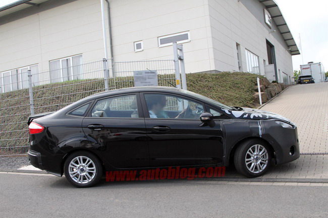 Ford Fiesta седан