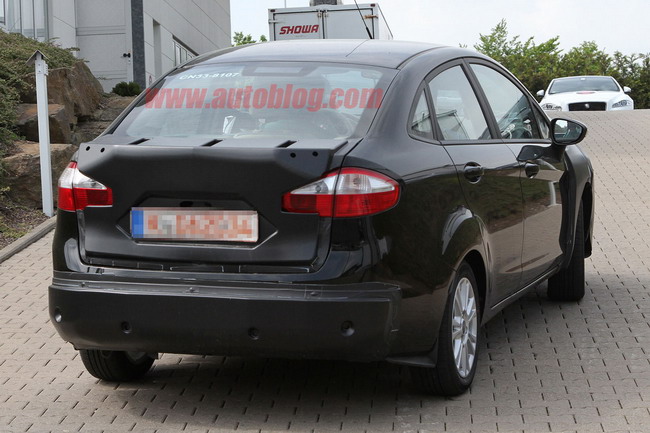 Ford Fiesta седан