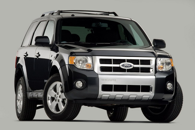 NHTSA проведет еще одно исследование Ford Escape
