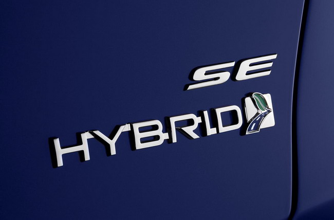 Ford Fusion Hybrid EV+    