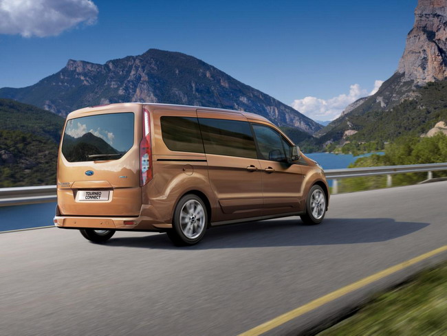 Ford Transit Connect Wagon будет расходовать 7,8 л / 100 км