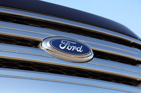 Ford  $ 5,7 .    2012 