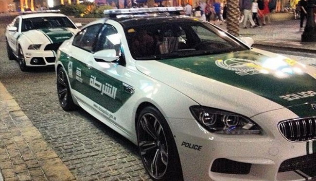 Полиция Дубая получит BMW M6 и Ford Mustang
