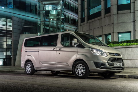 Первые Ford Tourneo Custom доставлены дилерам