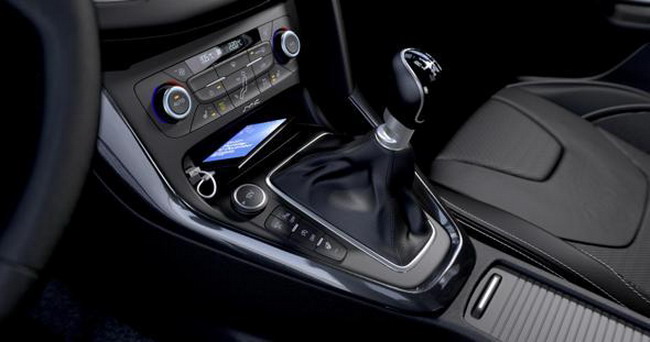 Обновленный Ford Focus готовится к дебюту в Женеве