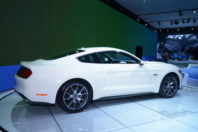 Ford  Mustang 50 Year Limited Edition