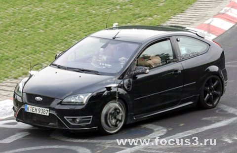 Ford готовит 300-сильный Focus RS