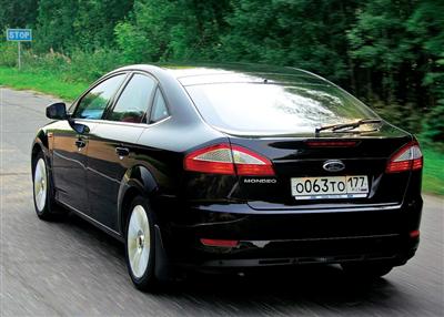 : Nissan Teana, Ford Mondeo, Volkswagen Passat, Toyota Camry