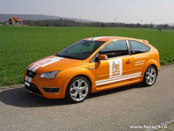 Ford Focus ST ()