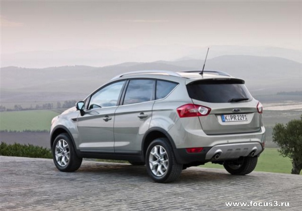 Ford показал публике серийную версию кроссовера Kuga
