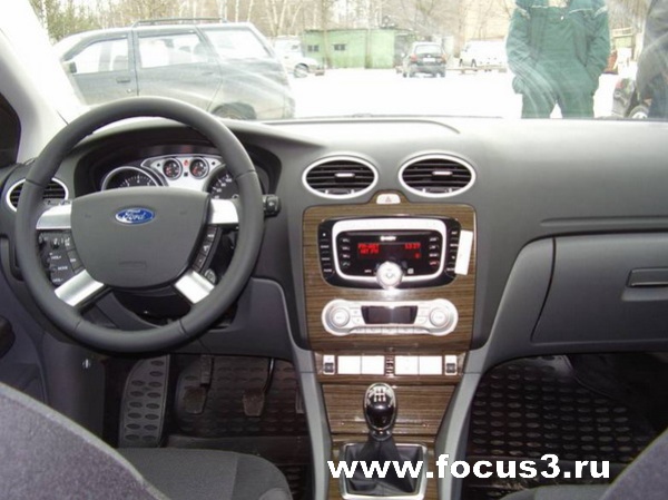 Ford Focus SE (Испания) цвет: AVALON