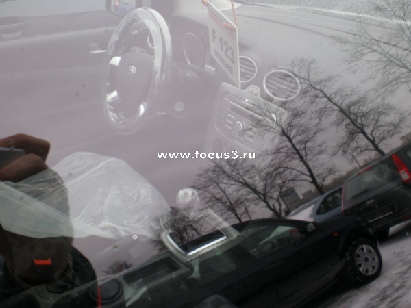 Ford Focus (комплектация Comfort + пакет Sport)