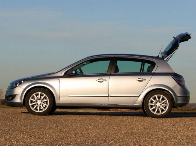 Ford Focus, Opel Astra, Peugeot 308, VW Golf