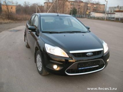 Ford Focus Ghia (черный металик)