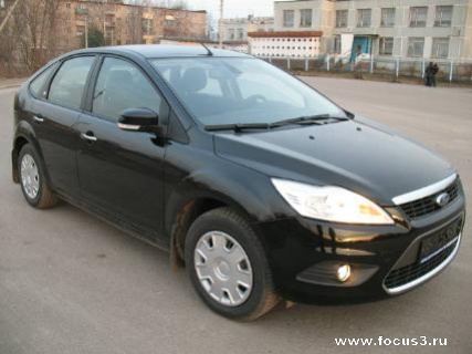 Ford Focus Ghia (черный металик)