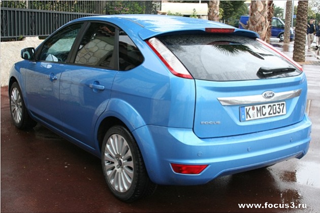  Ford Focus   !