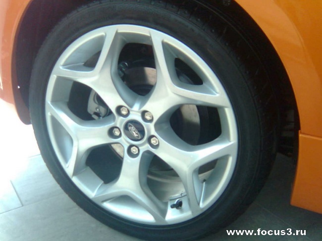 Новый Ford Focus ST 2008