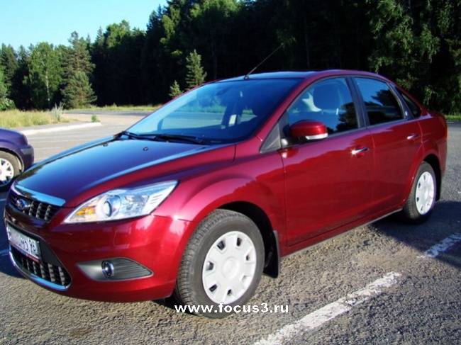 Ford Focus (Deep Rosso Red)