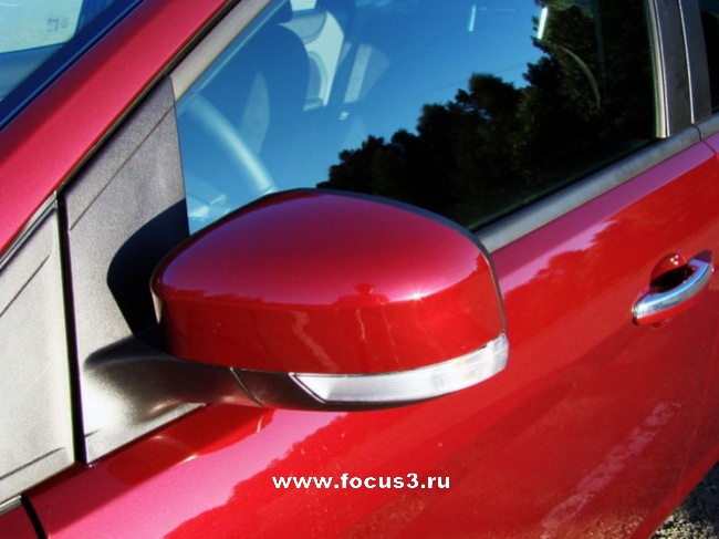 Ford Focus (Deep Rosso Red)