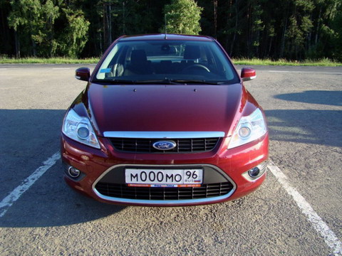 Ford Focus (Deep Rosso Red)