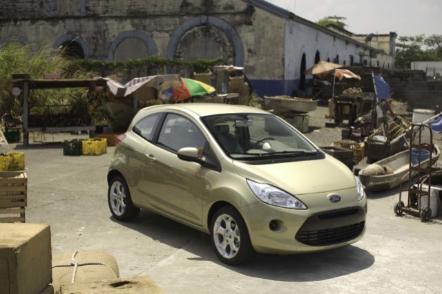 Джеймс Бонд подарил своей подружке Ford Ka