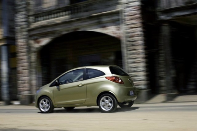Джеймс Бонд подарил своей подружке Ford Ka
