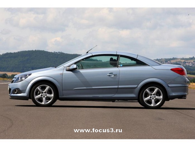 Сравнительный тест-драйв Ford Focus CC