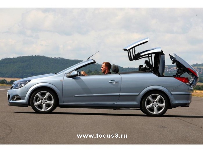 Сравнительный тест-драйв Ford Focus CC