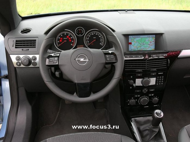 Сравнительный тест-драйв Ford Focus CC