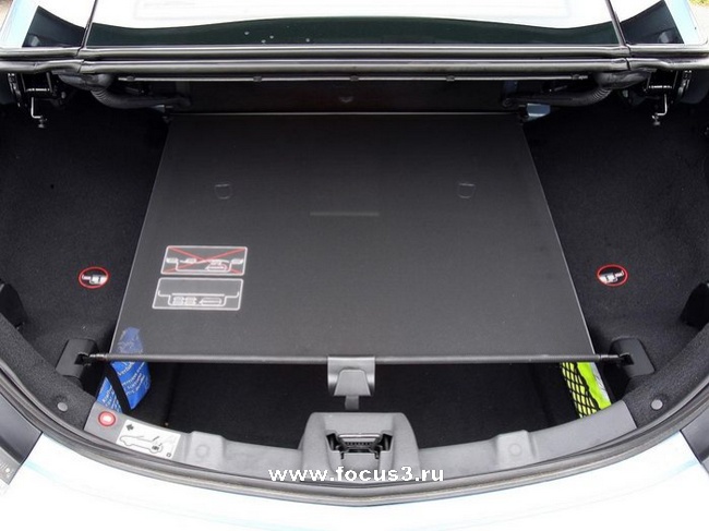 Сравнительный тест-драйв Ford Focus CC