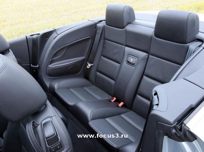 Сравнительный тест-драйв Ford Focus CC