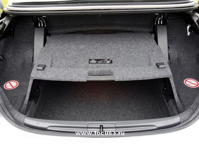 Сравнительный тест-драйв Ford Focus CC