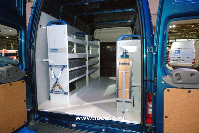 Коммерческие автомобили Ford Transit