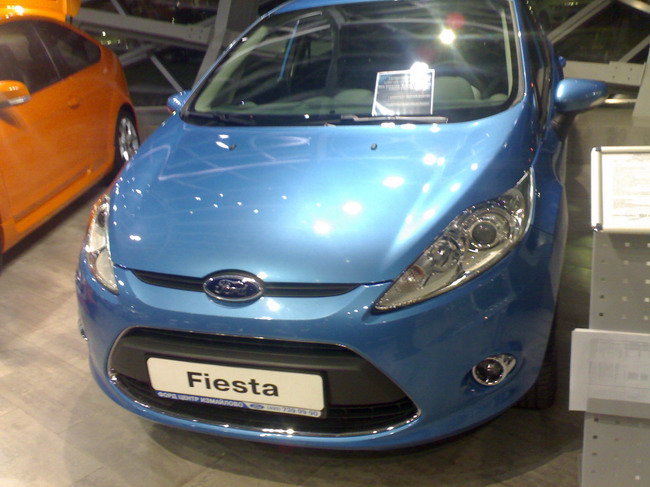 Ford Kuga & Ford Fiesta   ()