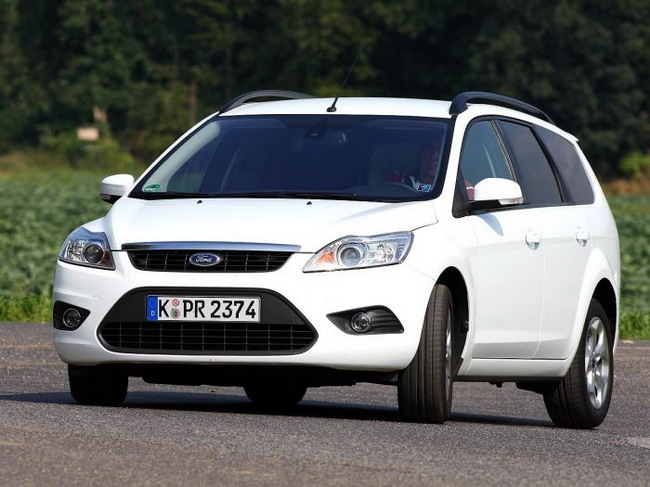 Ford Focus vs Chevrolet Nubira