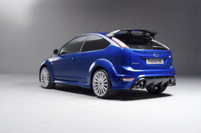 Подробности про Ford Focus RS (35 фото)