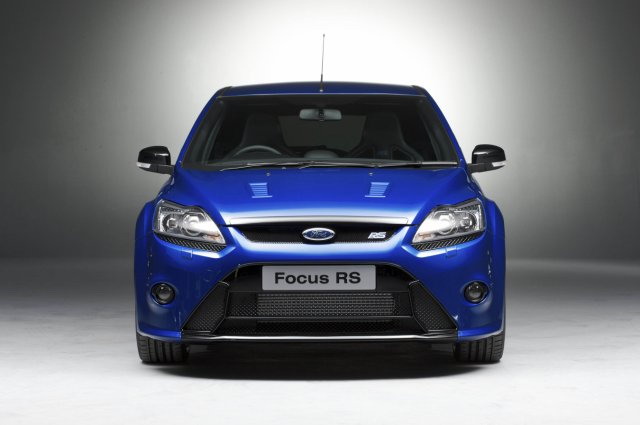 Подробности про Ford Focus RS (35 фото)