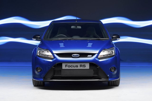 Подробности про Ford Focus RS (35 фото)
