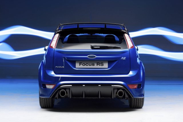 Подробности про Ford Focus RS (35 фото)